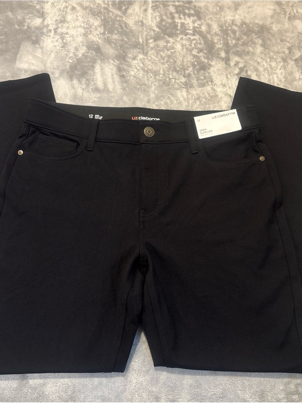 Liz Claiborne Sara Slim Leg Mid Black Pants